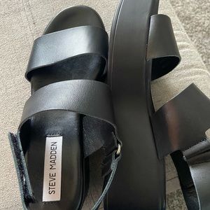 Brand new Steve Madden Velcro sandals size 5